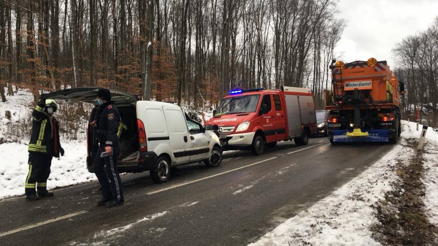 Fahrzeugbergung am Exelberg