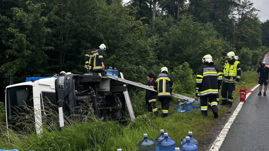 LKW-Bergung auf Tullner Straße
