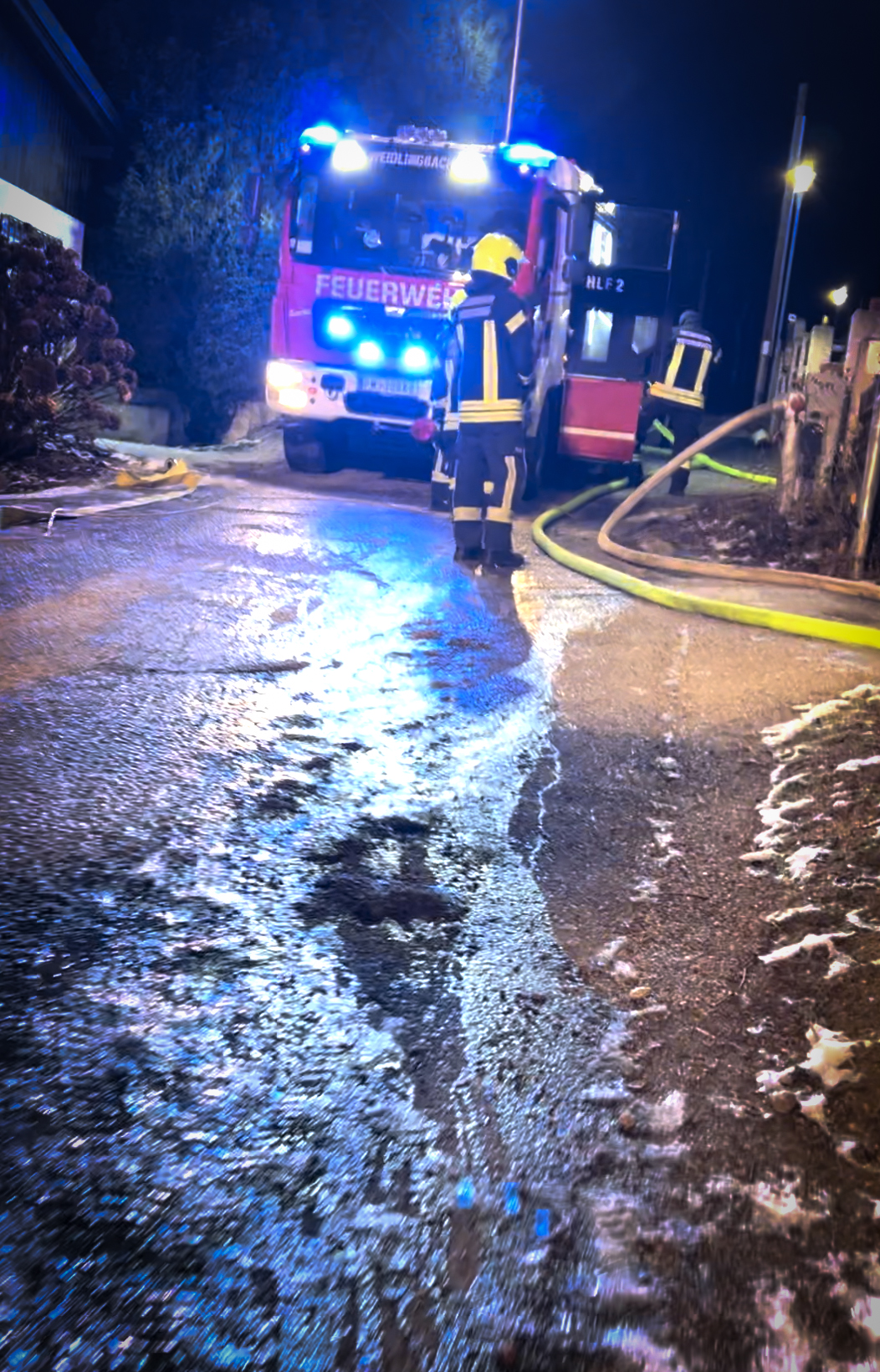 Kellerbrand in den frühen Morgenstunden