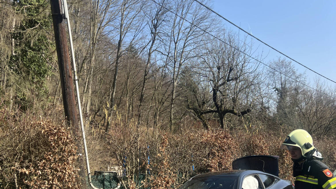 Kollision mit Telegrafenmasten