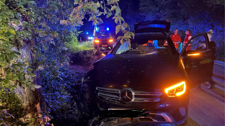 Verkehrsunfall mit verletzter Person￼