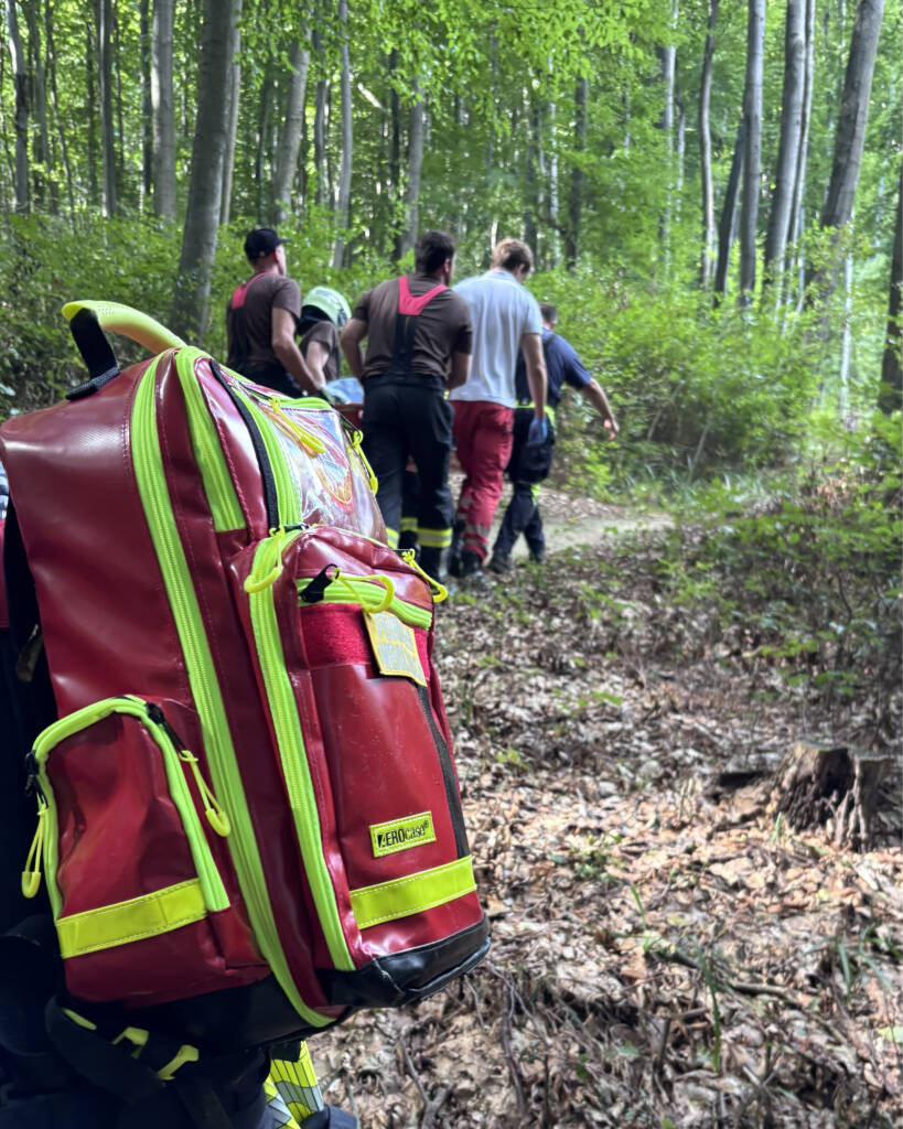 Verletzter Mountainbiker nach Sturz